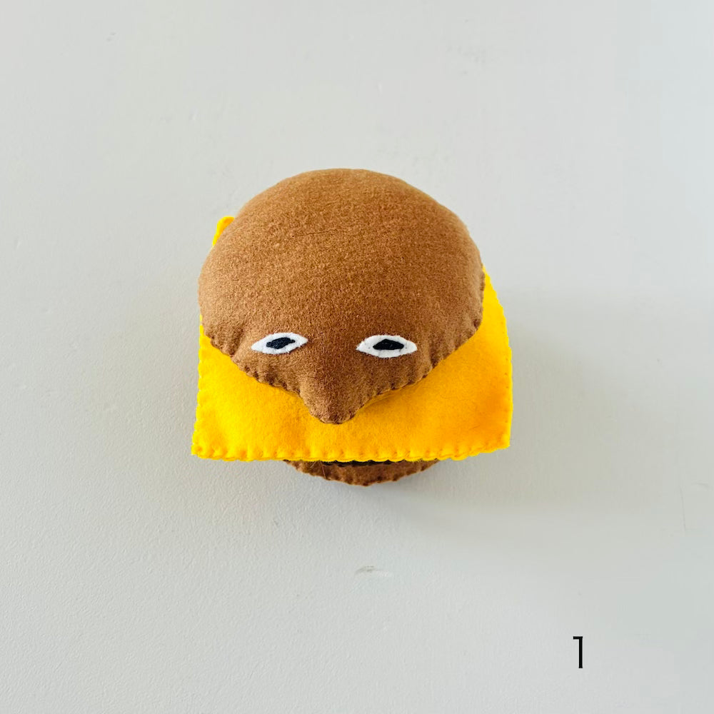 We Sell No.1 Burger2026 (CHEESE BURGER) / Yuri Hasegawa - Utrecht