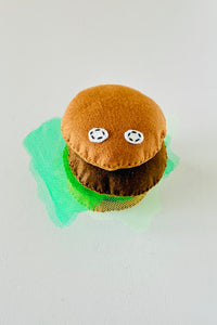 We Sell No.1 Burger2026 (DOUBLE BURGER) / Yuri Hasegawa