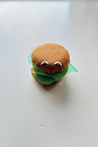 We Sell No.1 Burger2026 (REGULAR BURGER) / Yuri Hasegawa