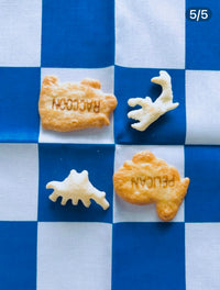 Snacky Hankie / All-You-Can-Eat Press