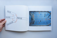 POR SI MISMO / Lawrence Weiner