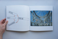 POR SI MISMO / Lawrence Weiner